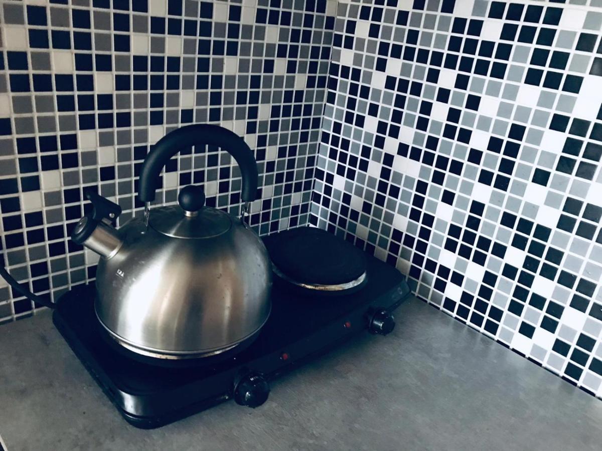Apartman Domov Decin Bagian luar foto