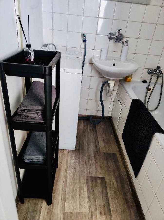 Apartman Domov Decin Bagian luar foto