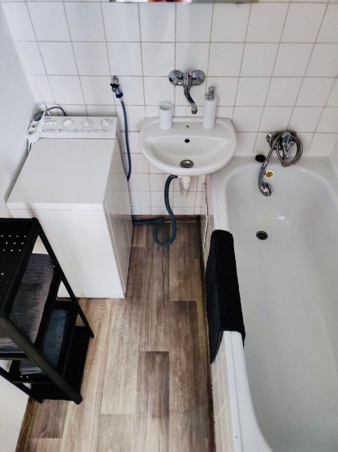 Apartman Domov Decin Bagian luar foto